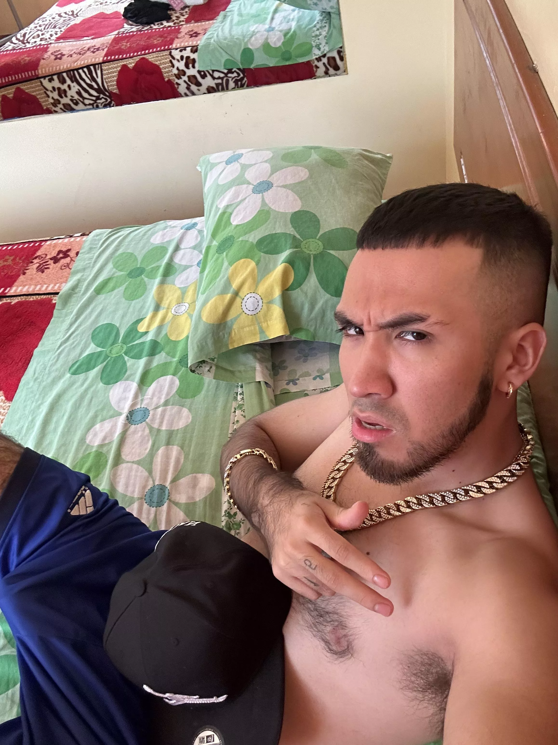 WITH HARD COCK , GANGSTER 10 INCHES C00000000CK 🍆🍆🍆🍆 posted by brucebrown530