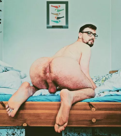 You said to keep it hairy, so I did, does it look good in this position? Isn't It too big? 🫣😥 by Low_Cauliflower7238