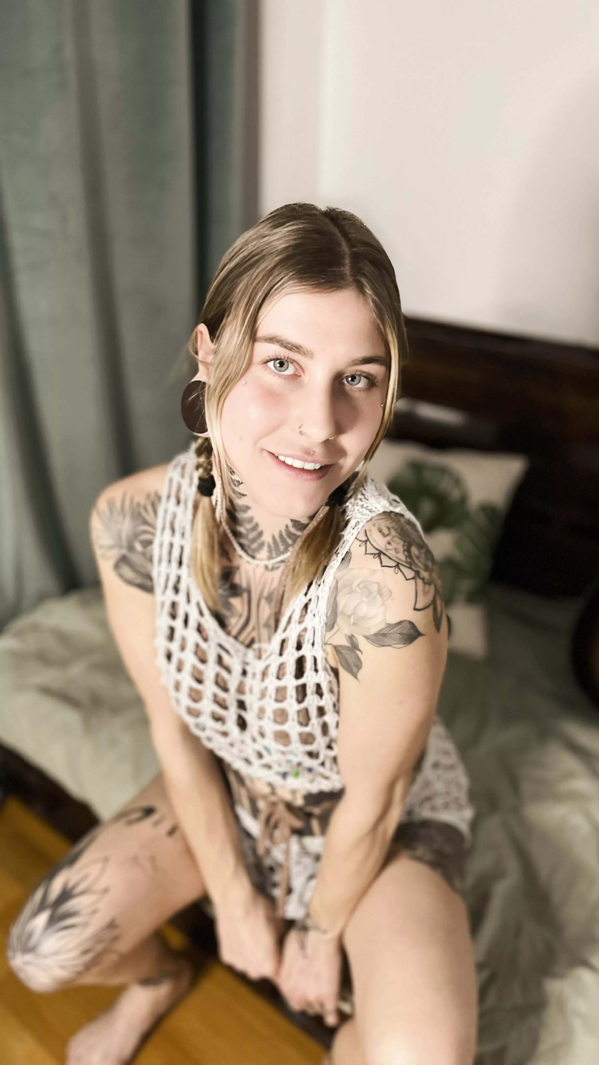 Your tatted up blonde 🥰 posted by Solunasun