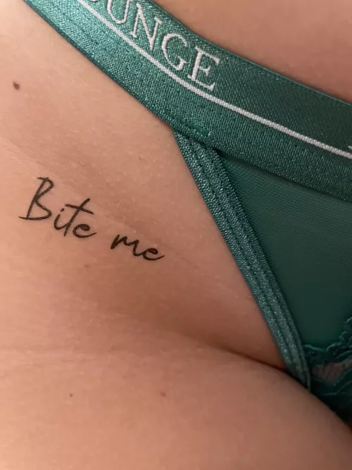 18F Blonde Babe by temptingmaskof