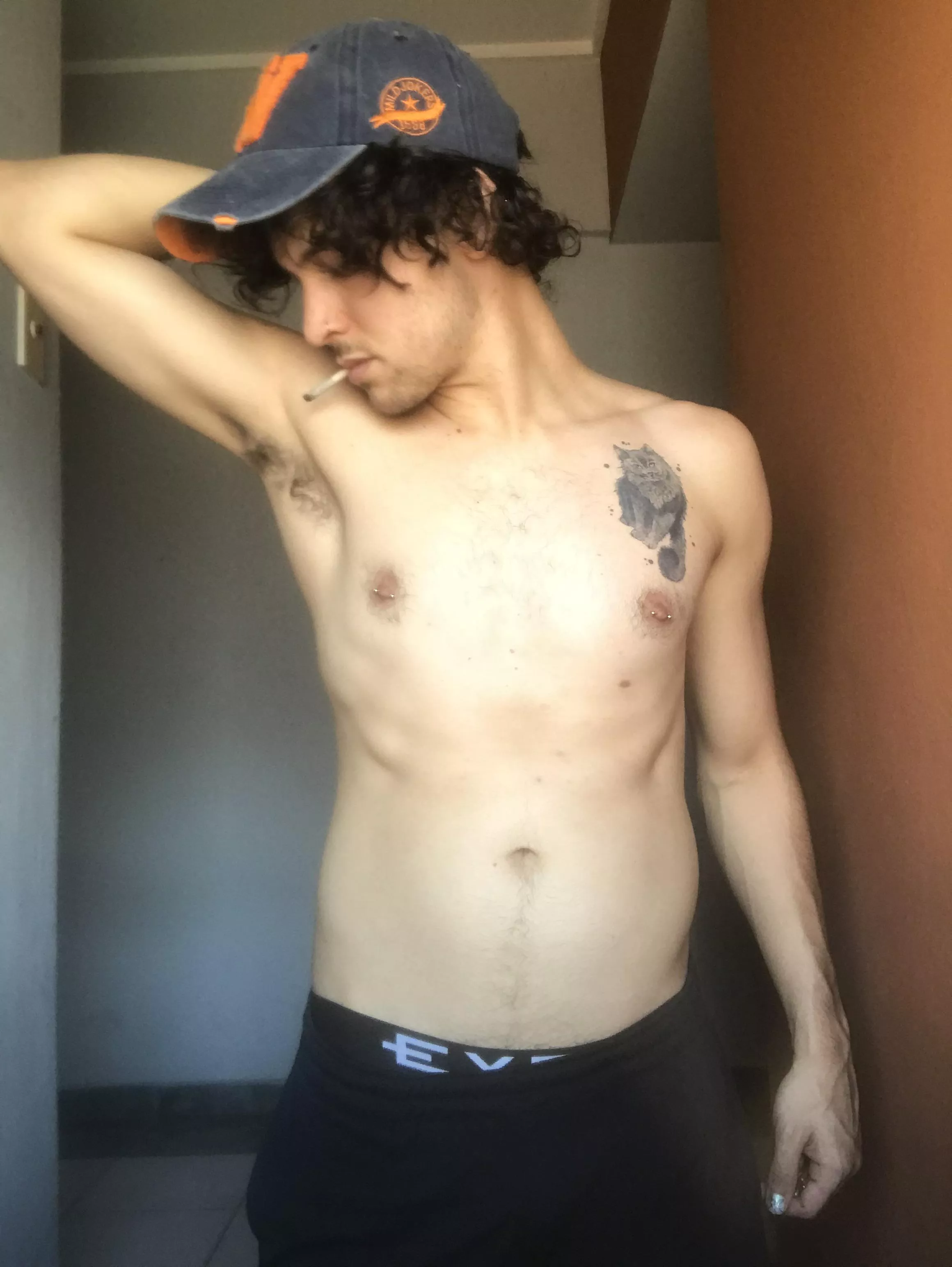 23 stoner posted by Pepitouva12