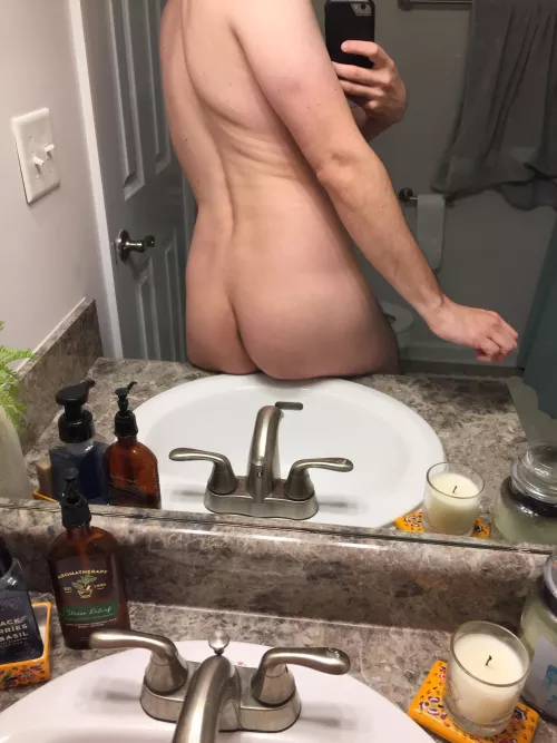 [30] wasn’t sure where to sit this 😉 by nickifuckedmyass