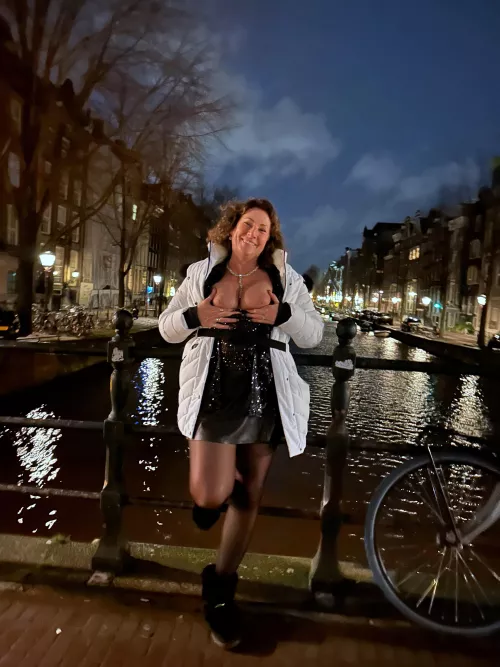Amsterdam canal flash by CrazyBiCoupleMW