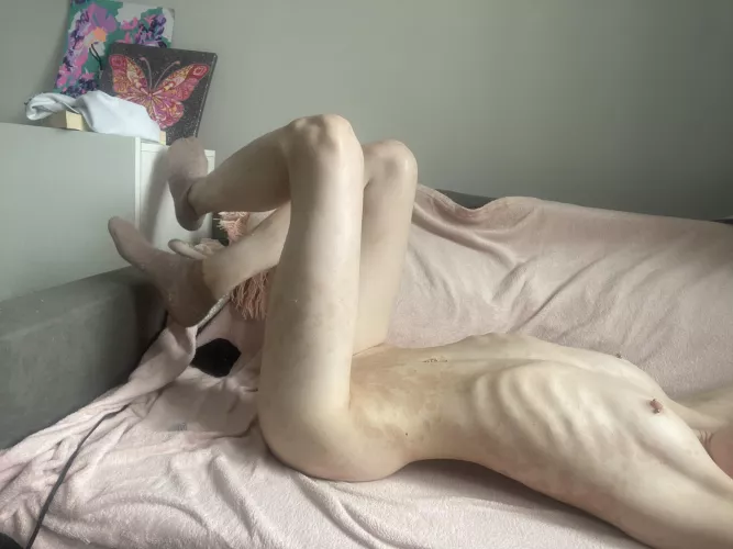 anyone wants to lie by me by Niamh_TA