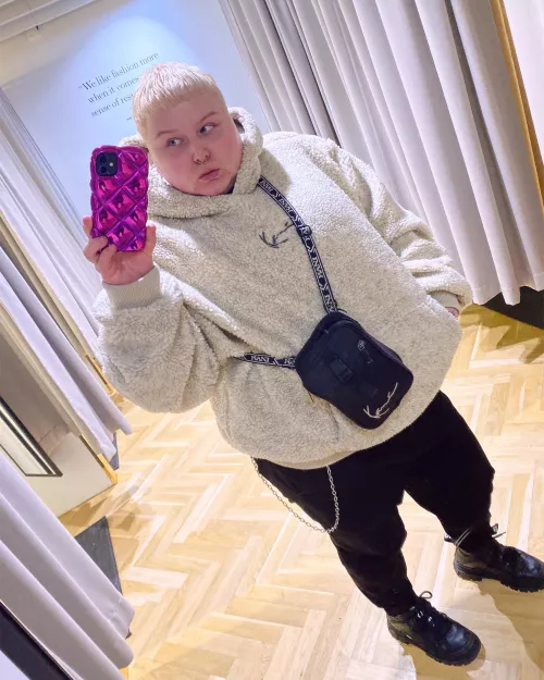 Apex Legends and Genshin Impact 🤍 by Eastern-Glove-3388