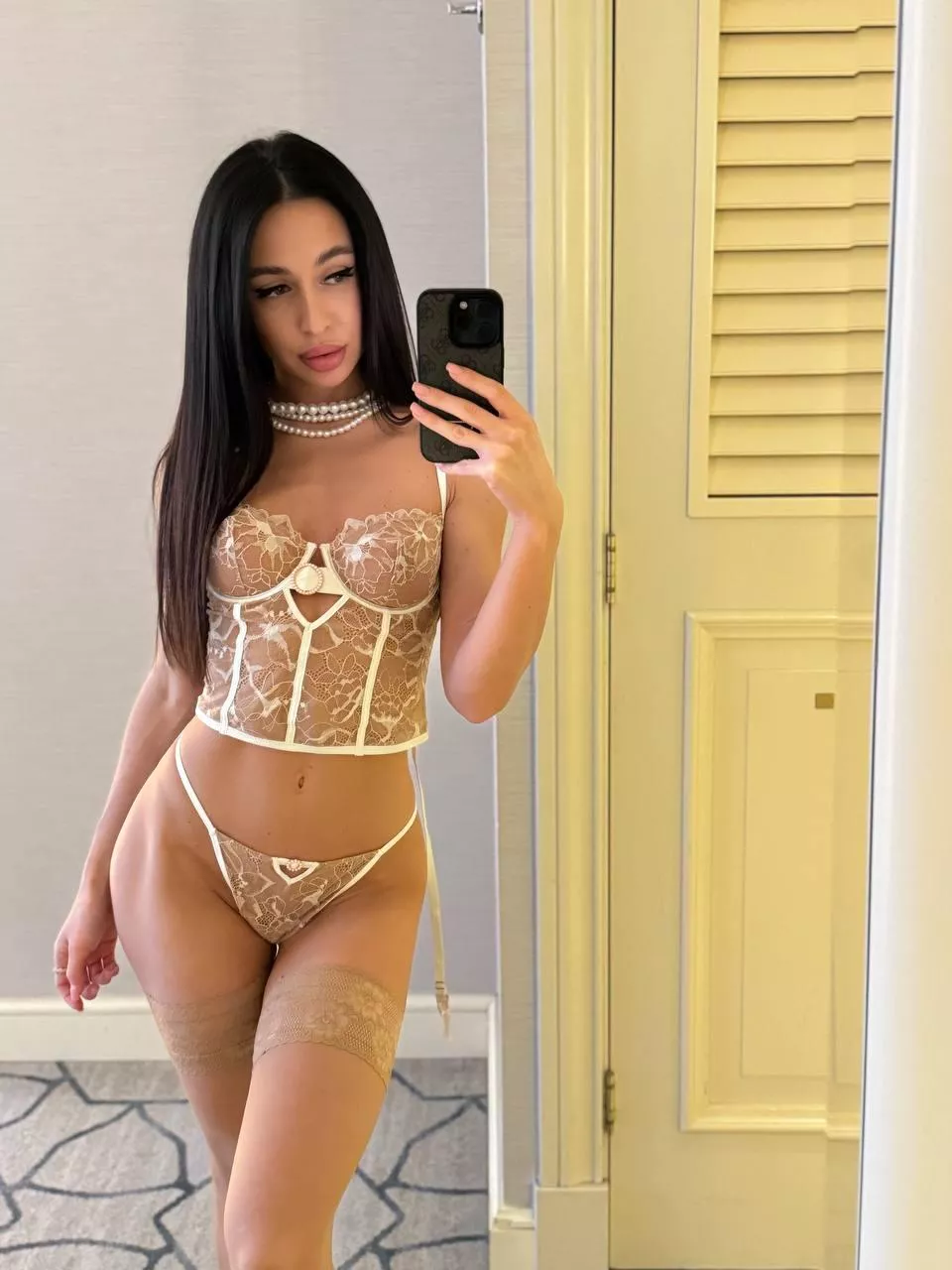 bodacious stockings and a corset is what I call sesuality💋 posted by moxfulderrgs