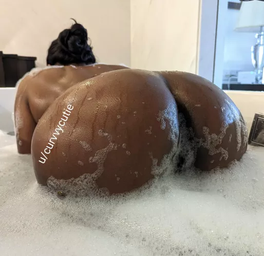 Can you tell what's my favorite position? 🍑 [F] by curvvycutie