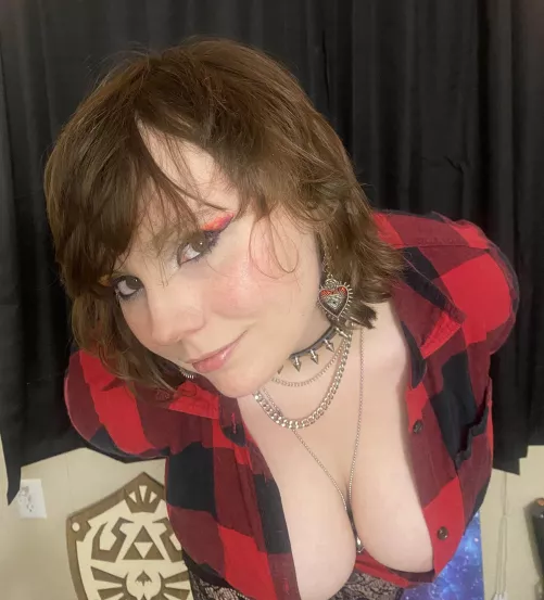 Caught you looking. by Cryptmommy1