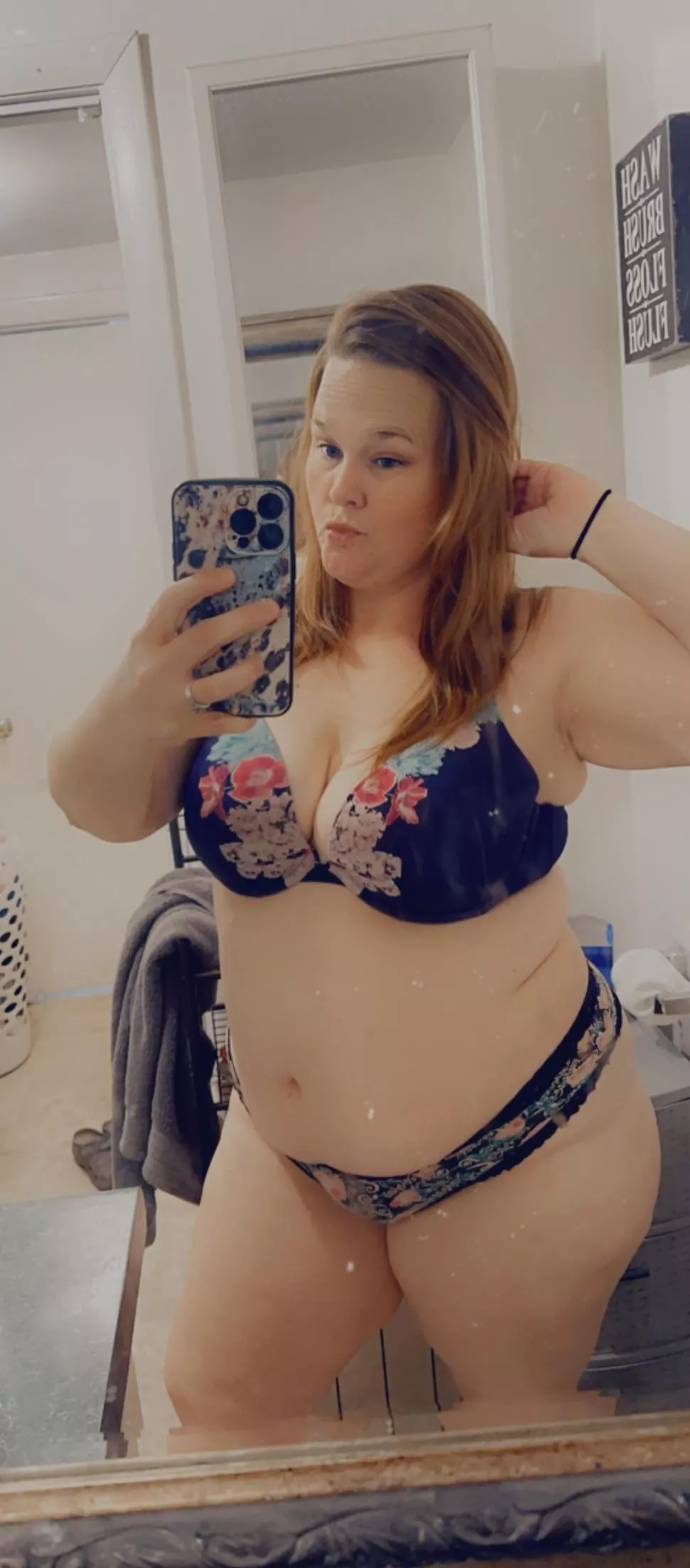 Come say hey 💋 posted by Thickbeauty92