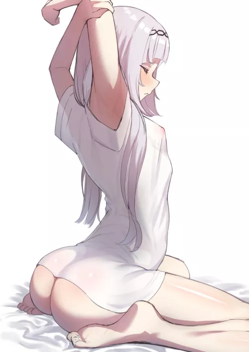 Cutie stretching after waking up. by Pubg13