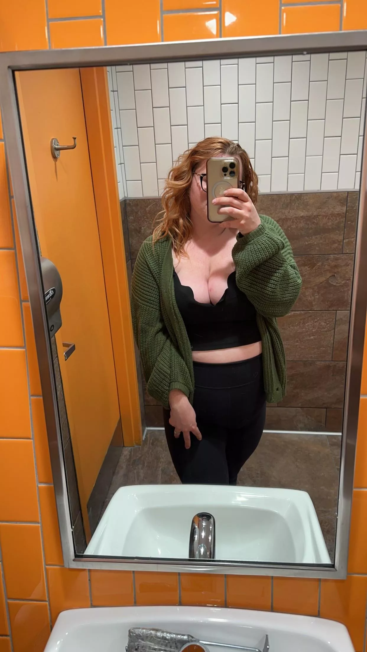 Did I leave the house if I didn’t take a selfie to document it? posted by Lauraleslie