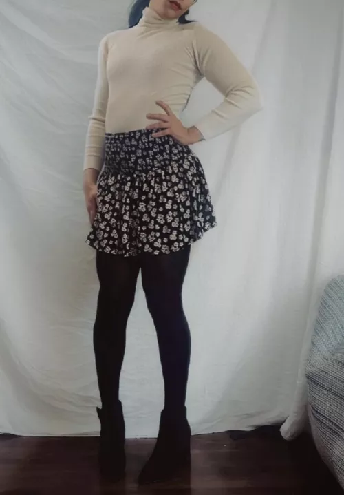 Feeling super cute and femme in this outfit ☺️ by lexiifloresxo