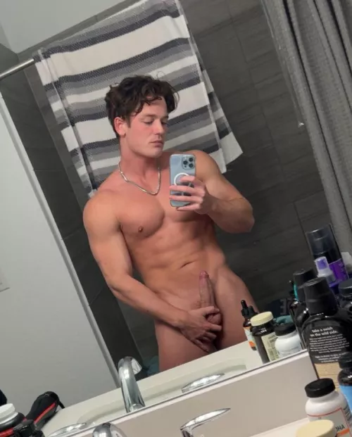 Fit guys or dad bods? 🤔 by BigB0i10_2