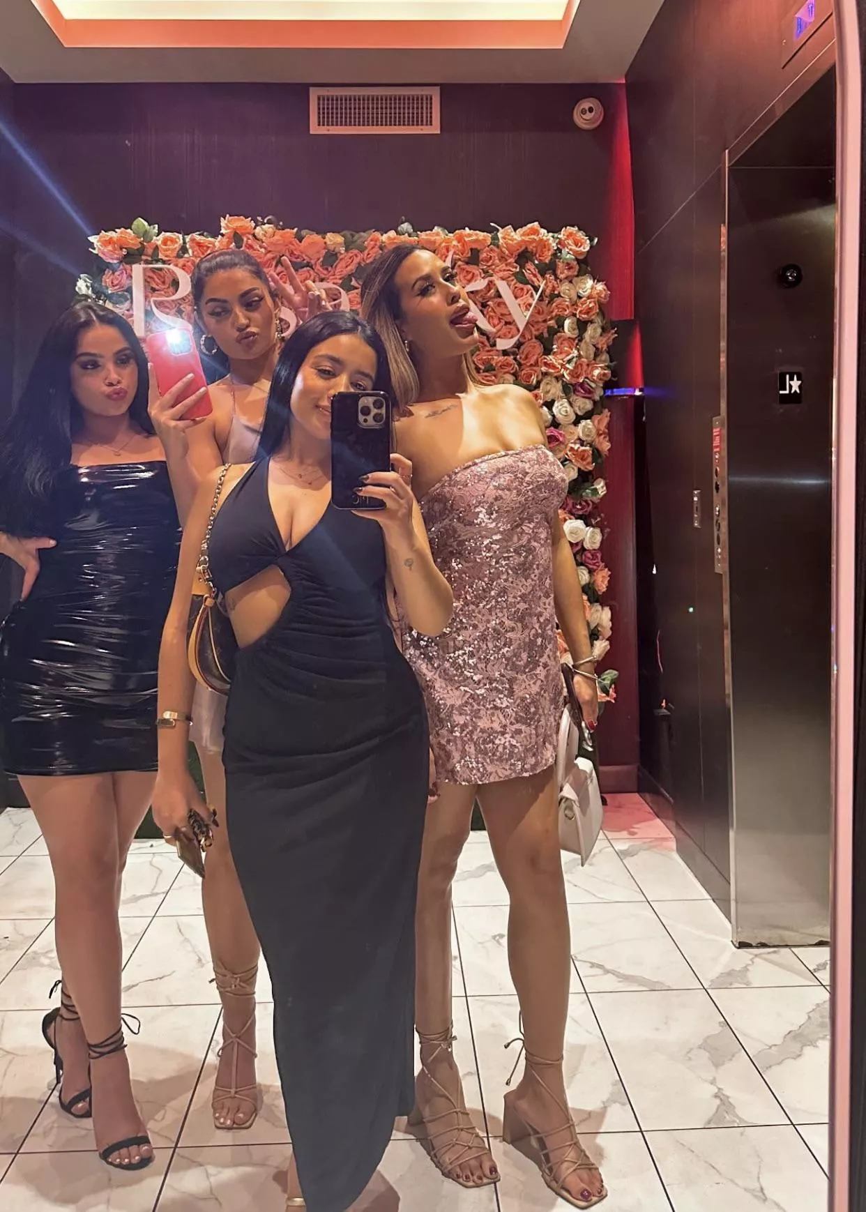 Friend group posted by Responsible_Soil74