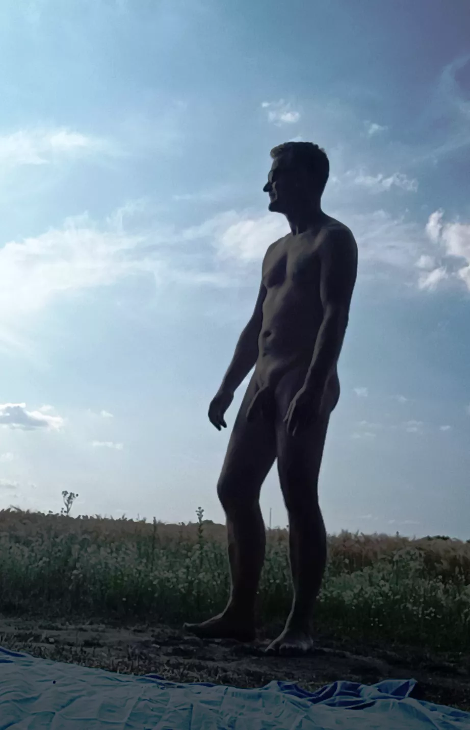 Gay Cruising at Field in Germany last Summer posted by frankynrw