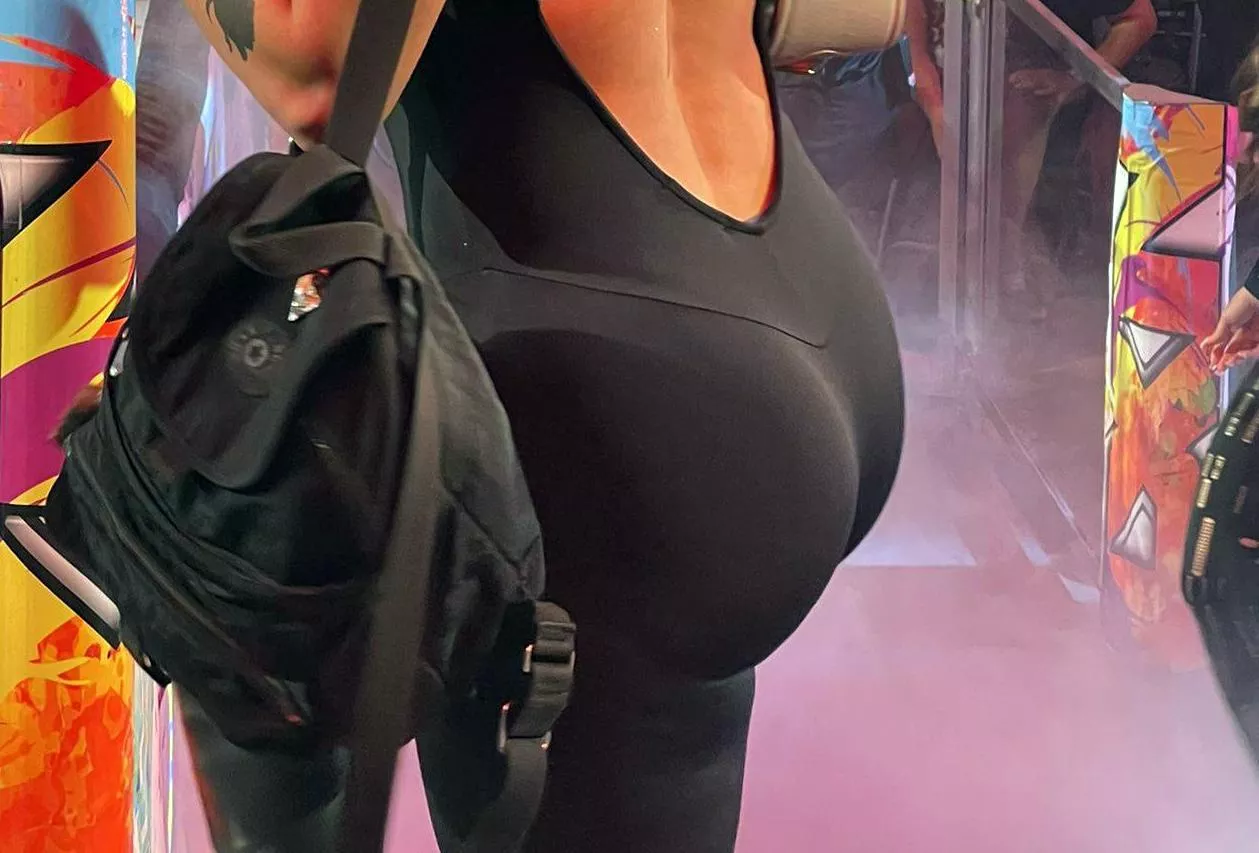 Gigi Dolin posted by tomcamisi