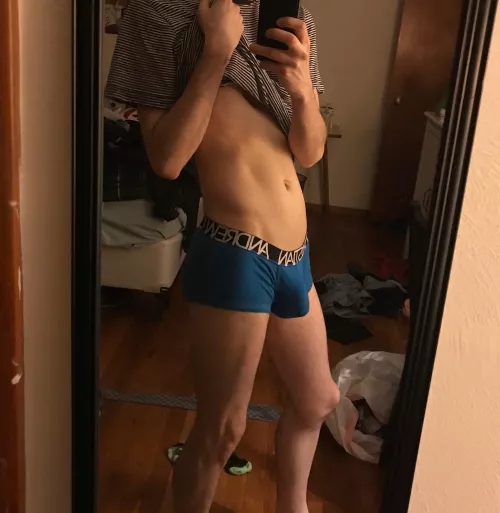 How do I look? by TwinkishIdeations