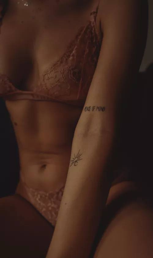 I caught your attention :P by Hunny18Bunny18