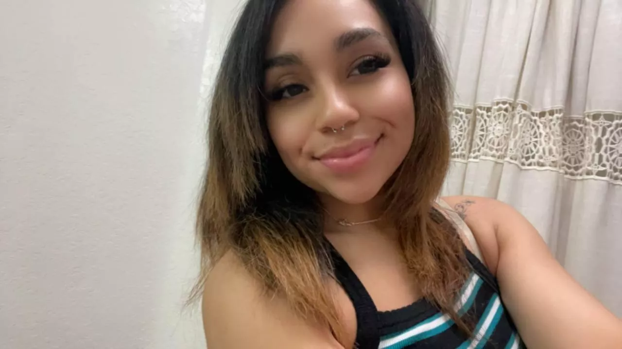 I know I'm small but do older men want it posted by AwesomeGirlo