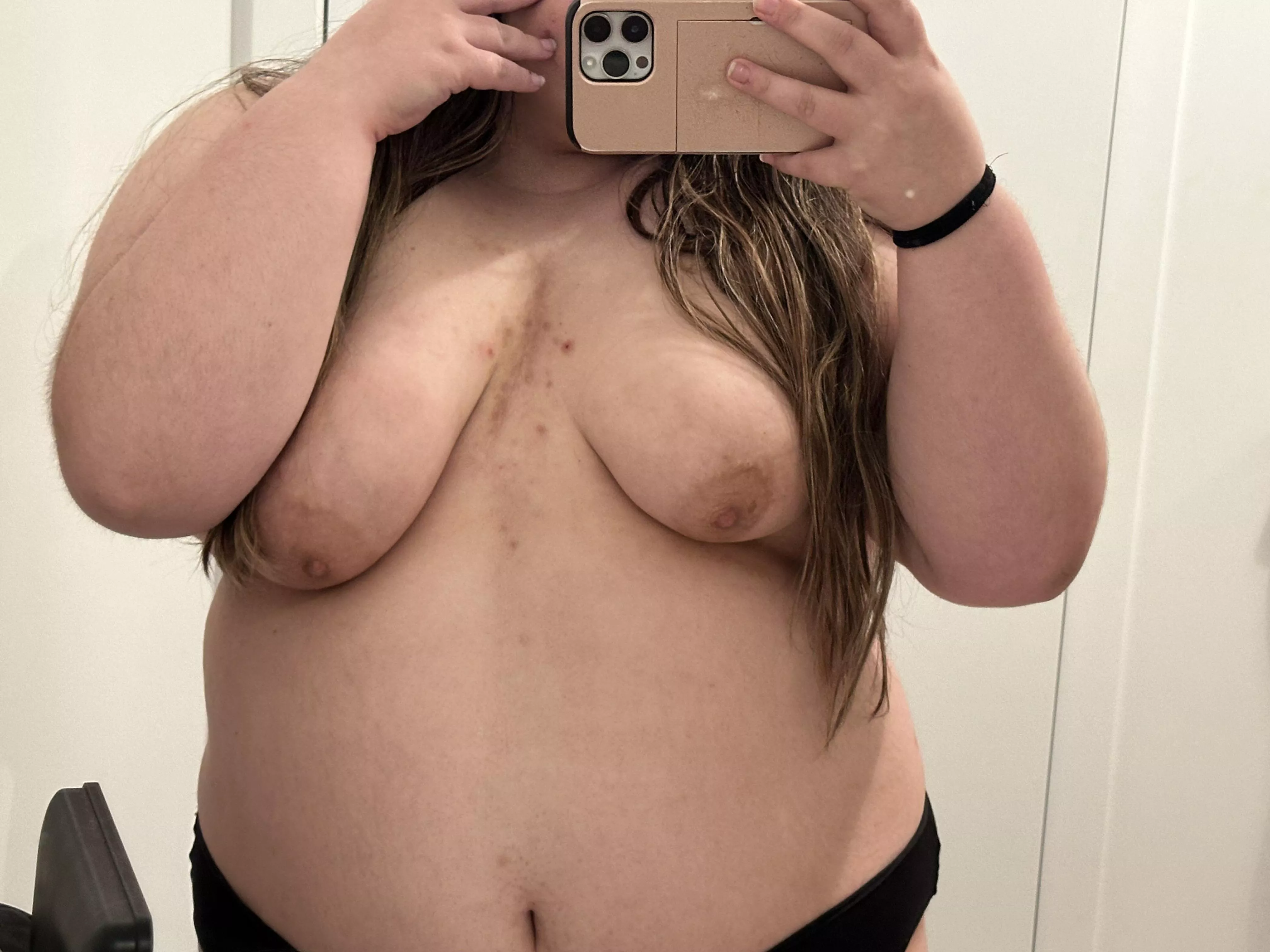 I love my body in this 🥰 posted by Bisxxualll