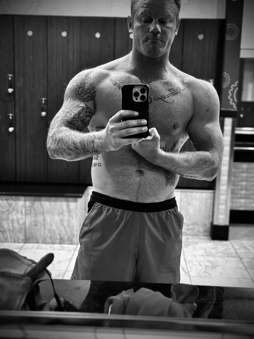 I need lotion rubbed on me by thatguywithtats