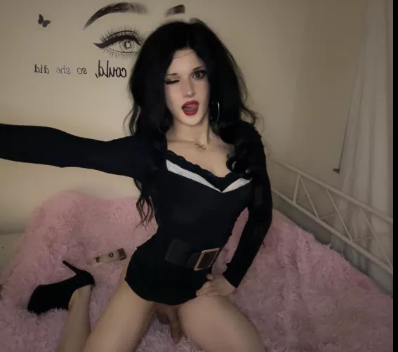 If I texted you this and said “come over”, what would you text back? 🍌 by kittiemercury245