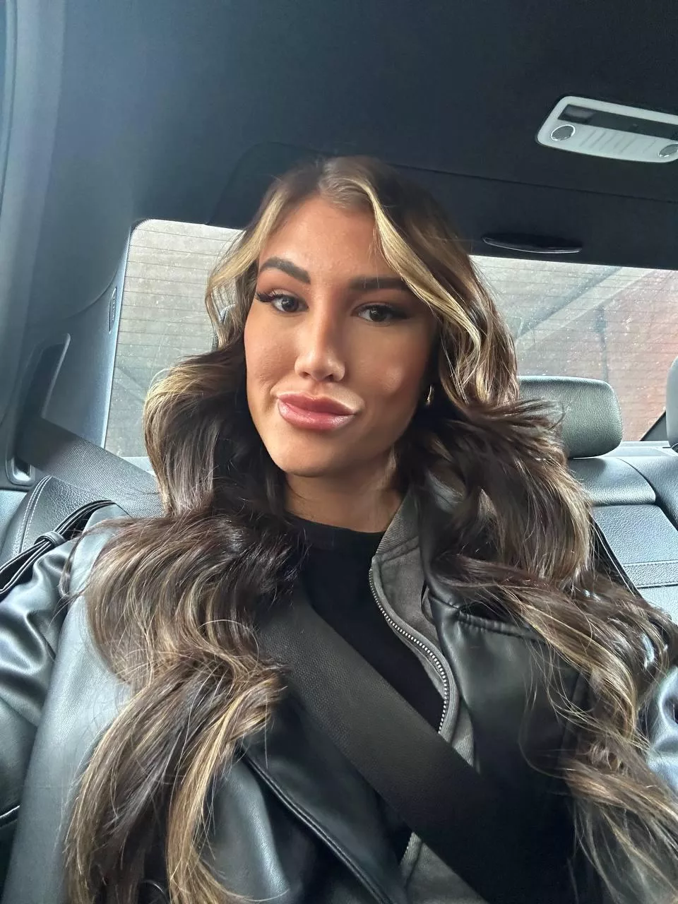 I'm 19 and 6'6. Would you consider me classy? posted by Gold_Peoniesa