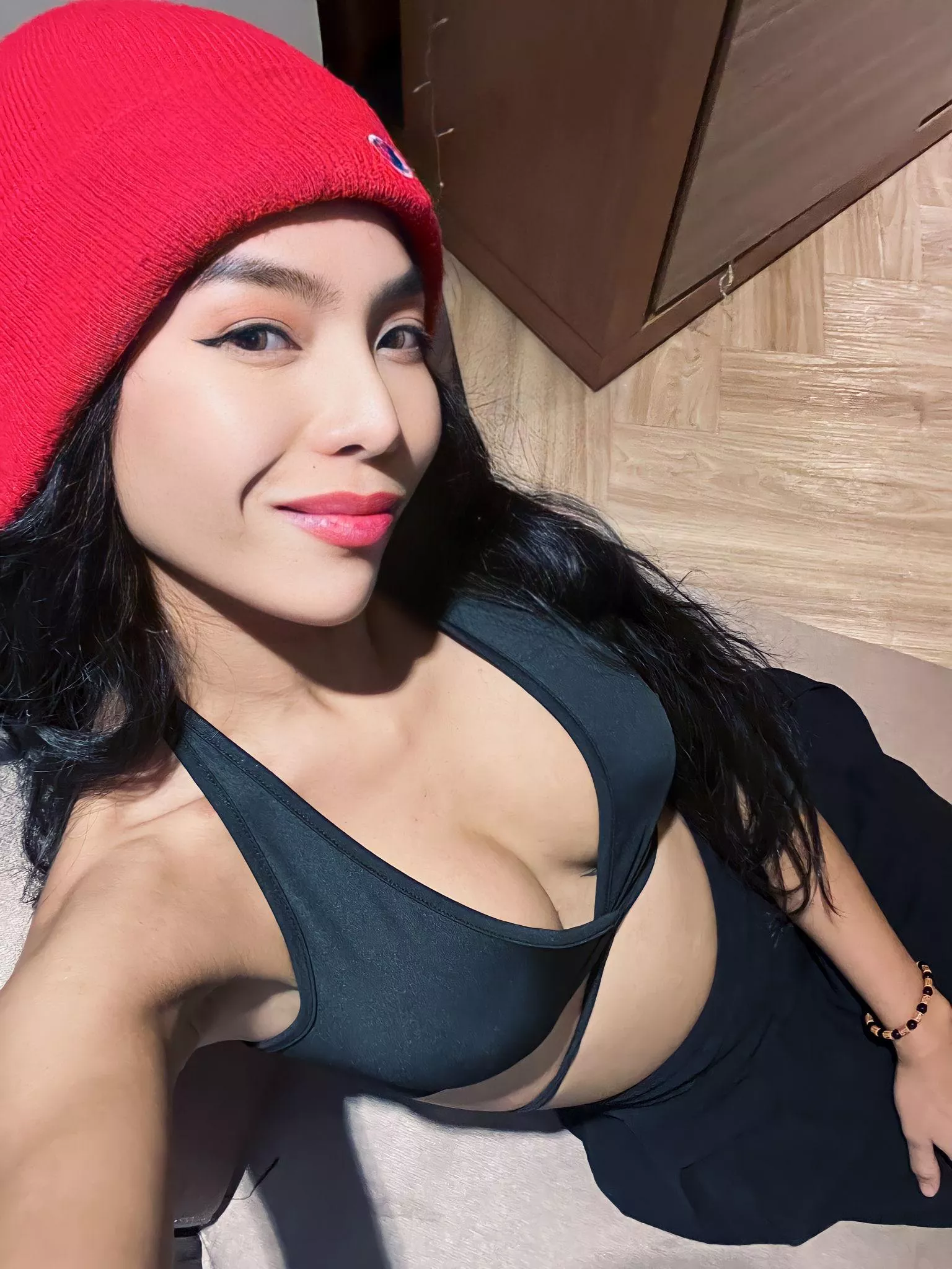 Is my body a feast for the eyes?😊😊 posted by essanirvana