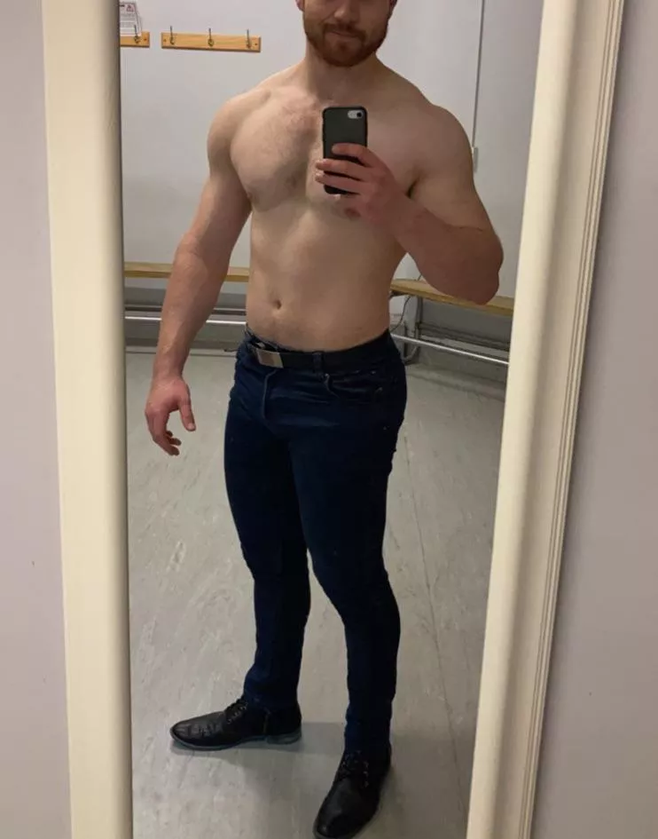 Is my work outfit appropriate for the office? 😉 posted by Fit-Bloke-Jack97