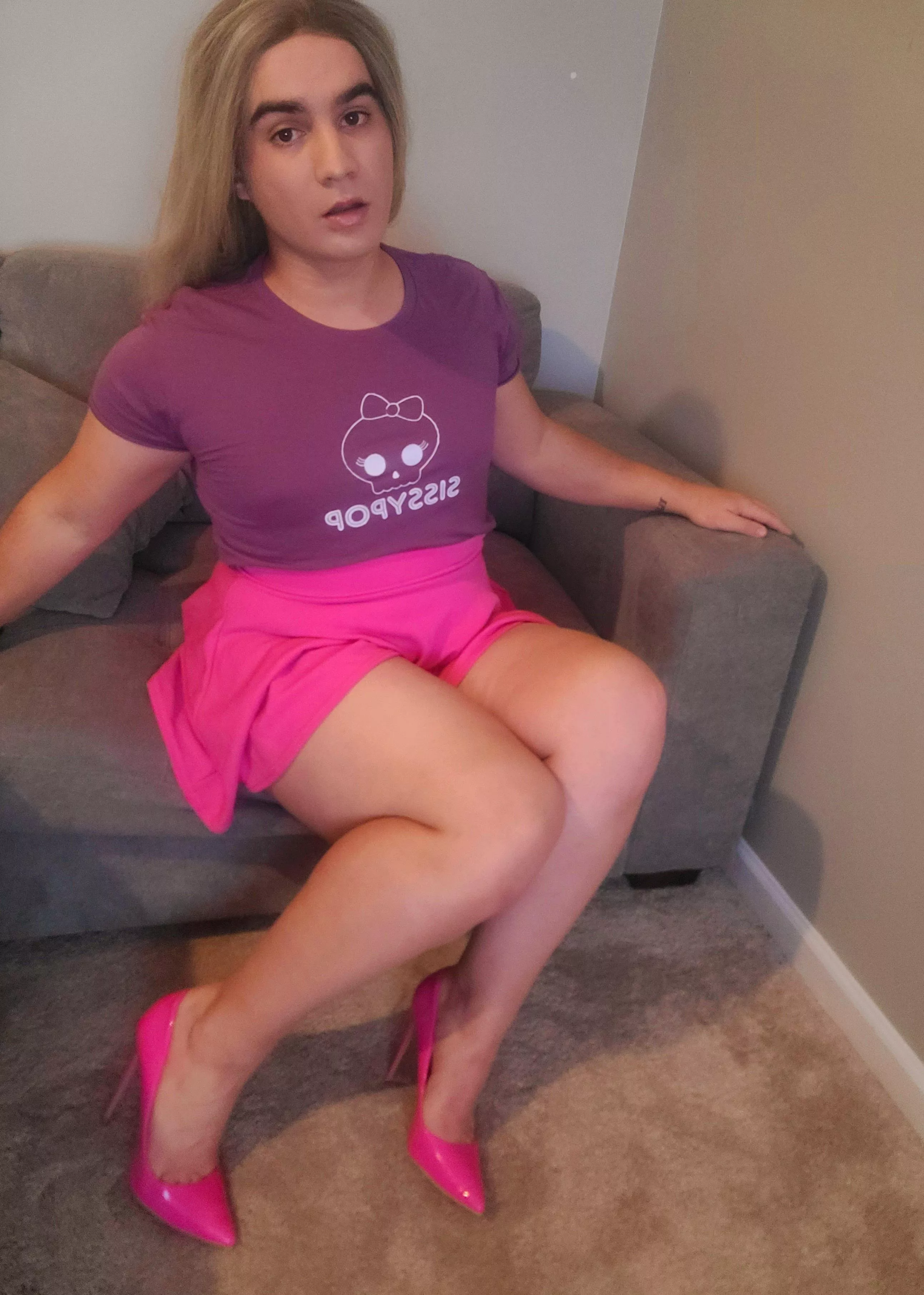 Just being a femboy posted by Brennaknight