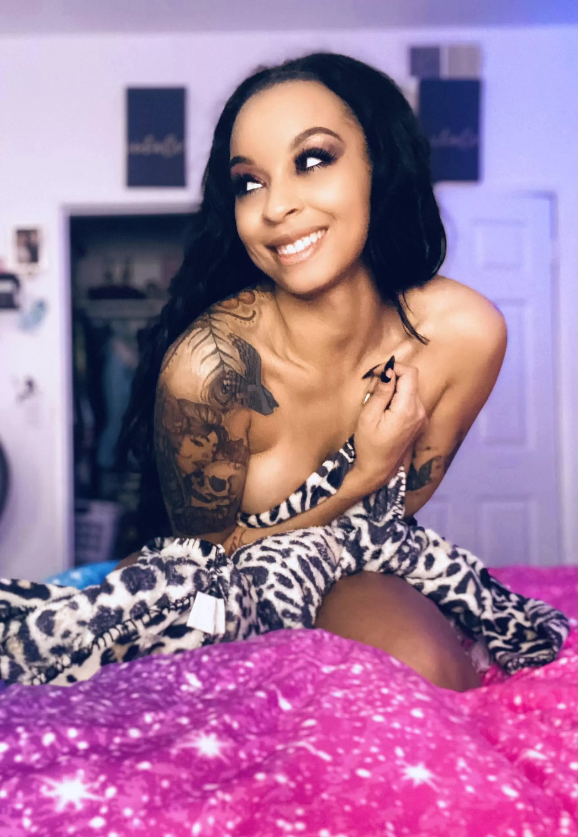 lets hit monday hard :P posted by luciferxkitty