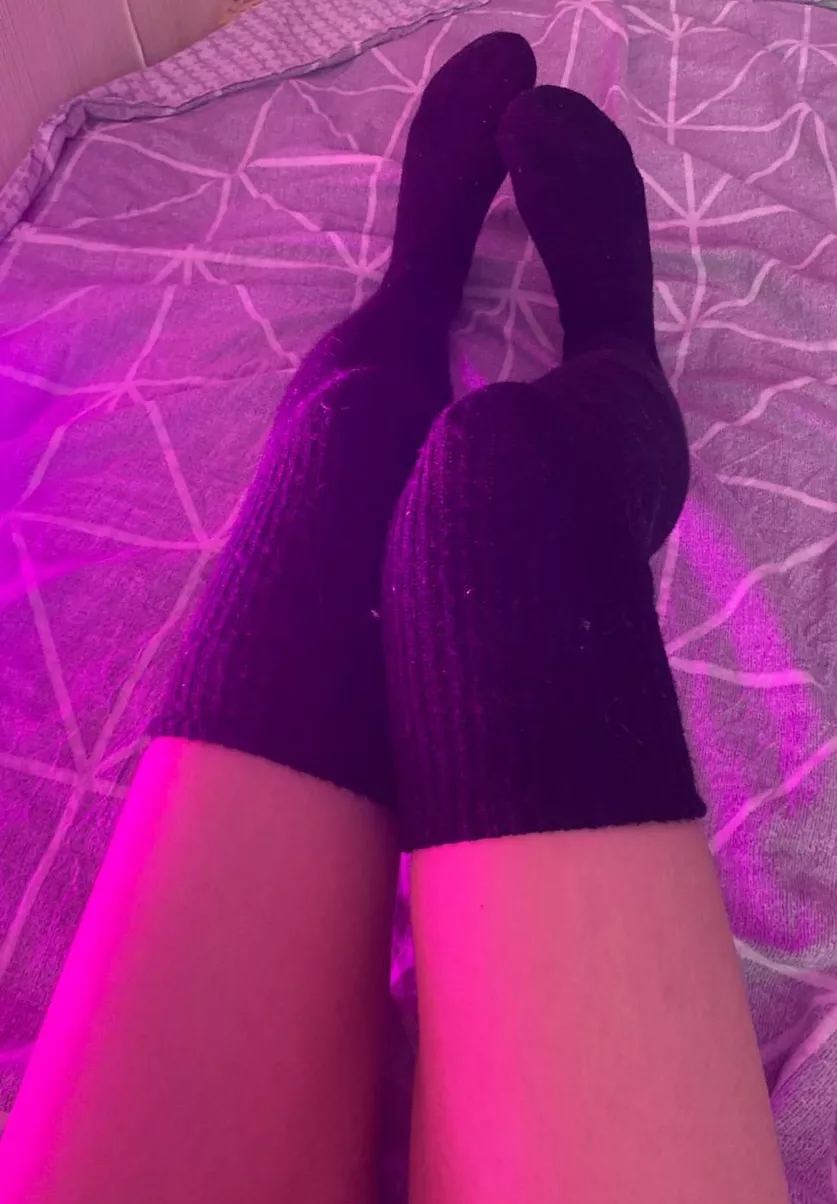 My fav socks in neon light posted by sweetiexxsx