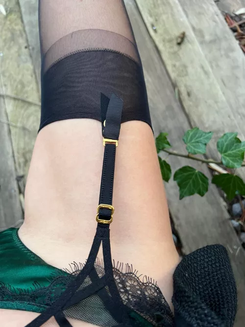 my winter layering OC by MalinaWhispers