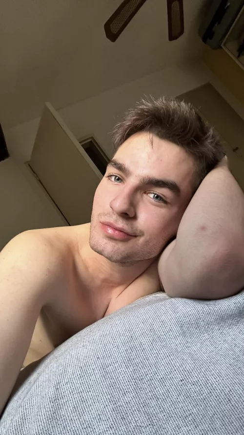 Nap time 💤 by jeybenz98