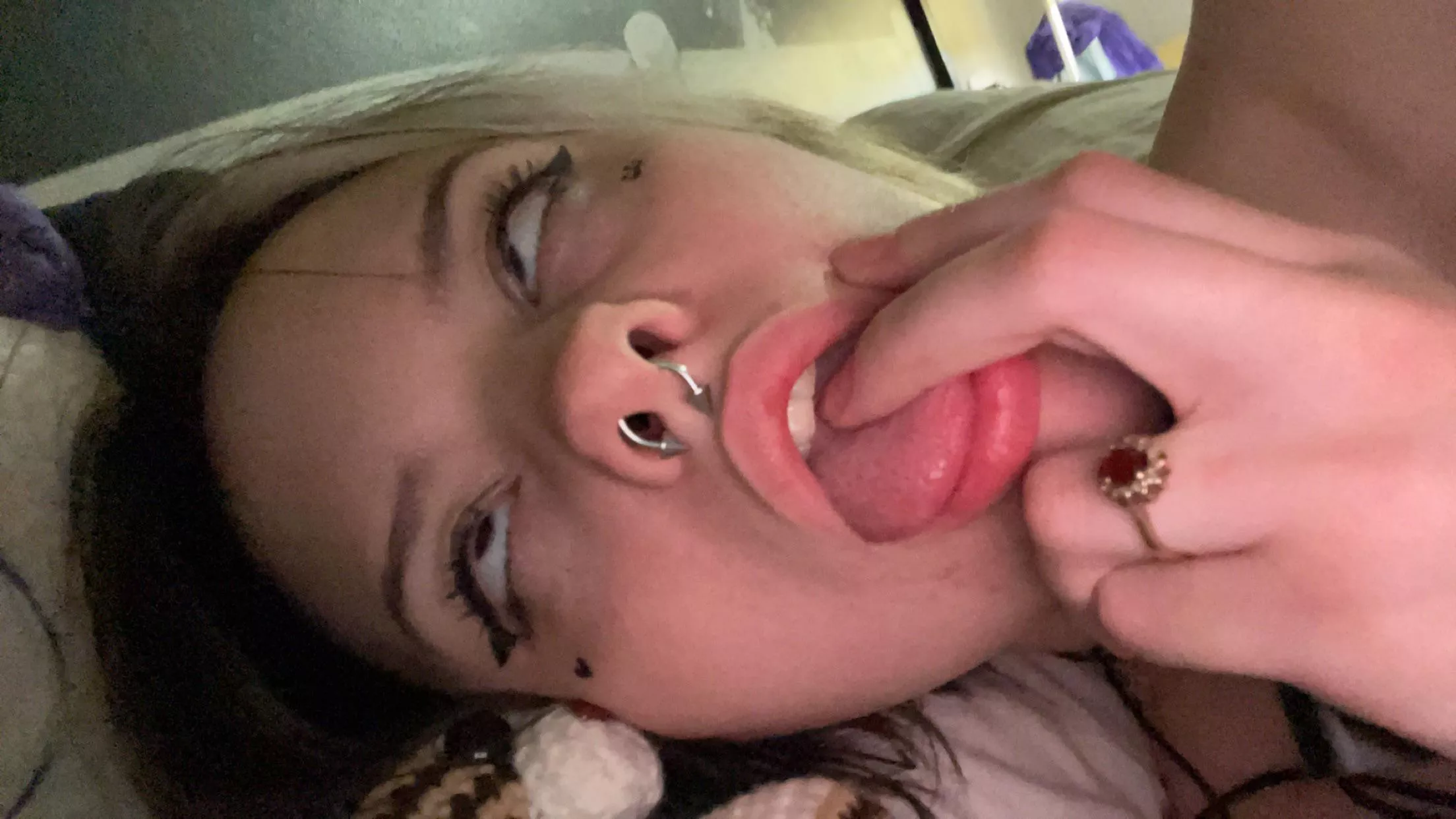 natural nails this time, fingers in my mouth 😚 posted by pastelharpie