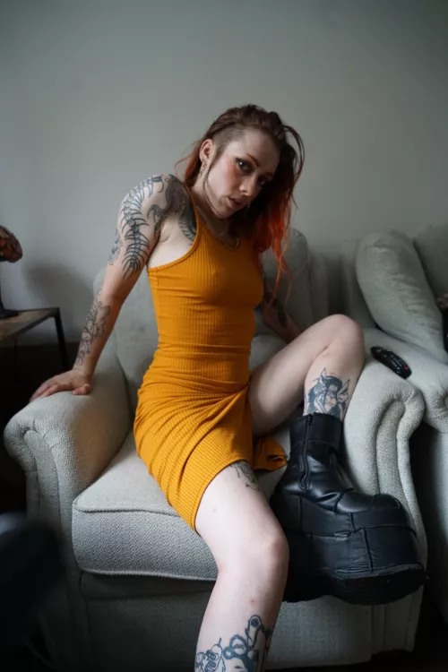 Platform boots + Dominating Goth = crushing time by cretin-club