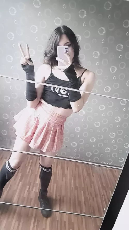 Skirts >w< by HanzoMikoto