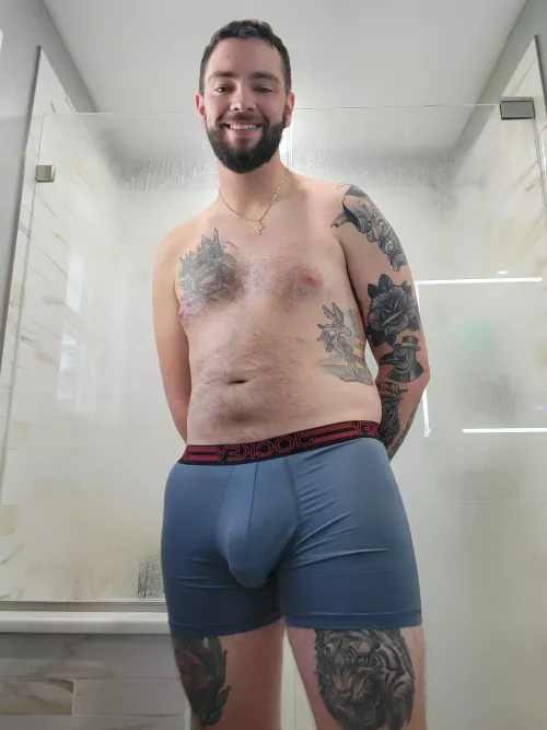 Steamy shower by BigShotsForYou