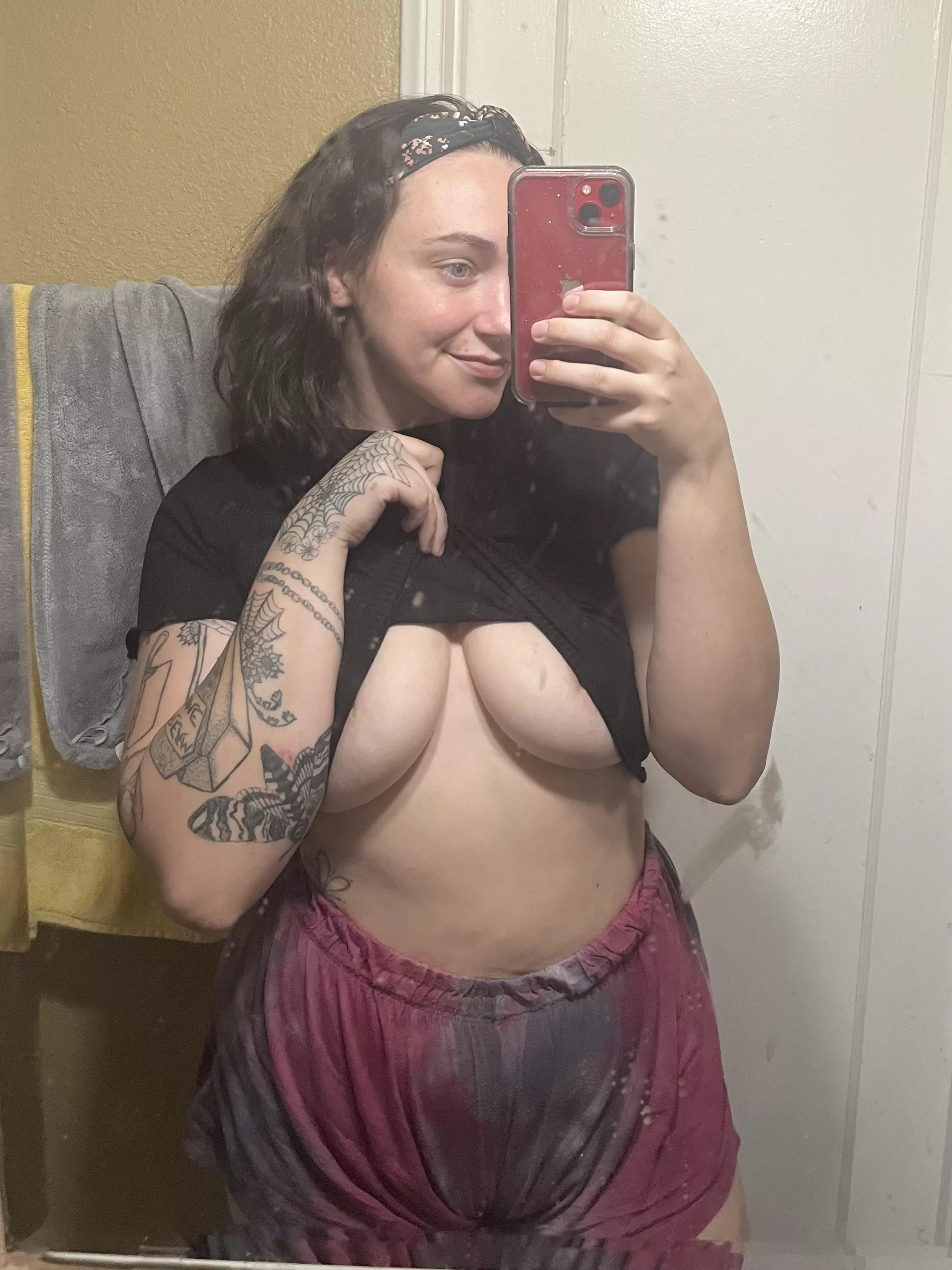 They always want to bust out posted by whoreofhorror666