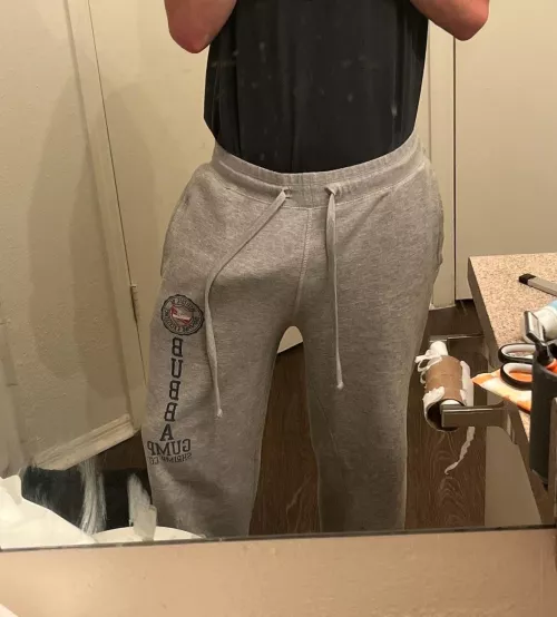 Think it’d look better down a hotwife throat ? 24 [M4MF] [M4F] by fiorentinalover