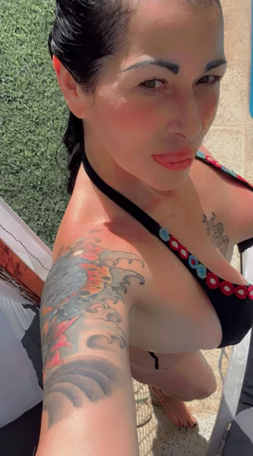 Very hot 🔥 by lallilove