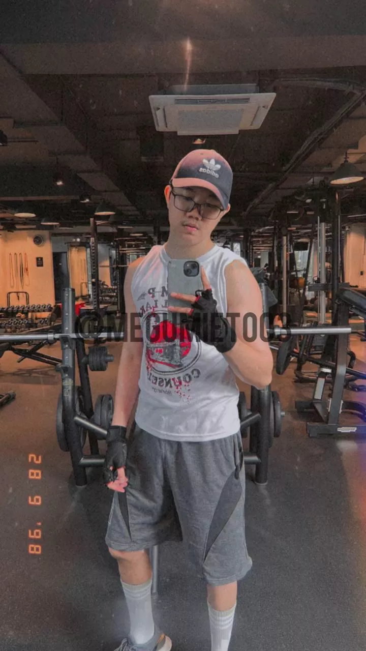 Werkin Out 👋 posted by megumieto03