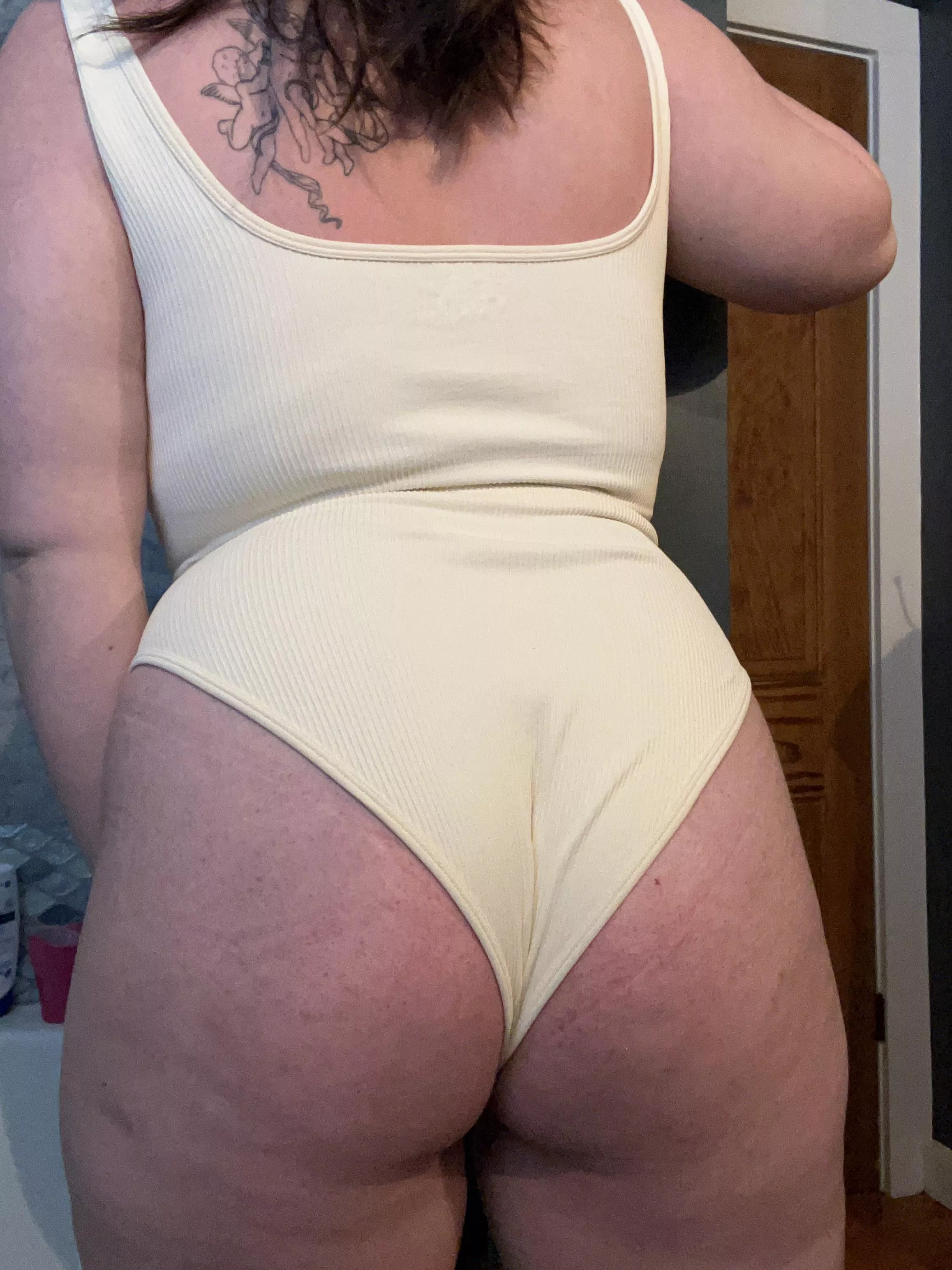 what do we think of my new bodysuit? 😋 posted by cowgirlsuccubus
