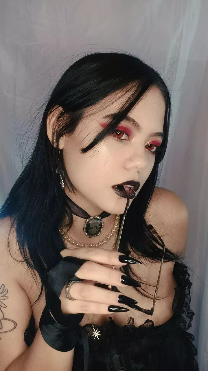 What's the view like from this angle? posted by canufeelmyheart90