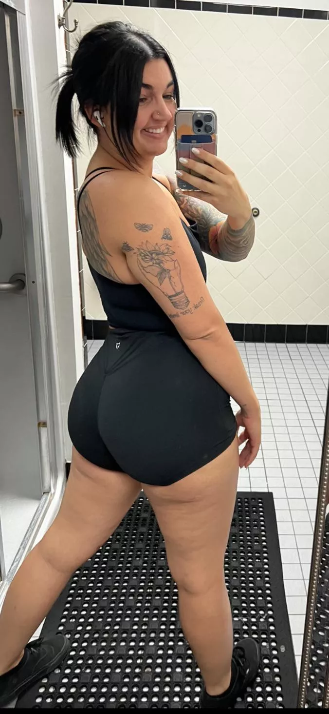 Where are your eyes at? posted by Blazey_baby