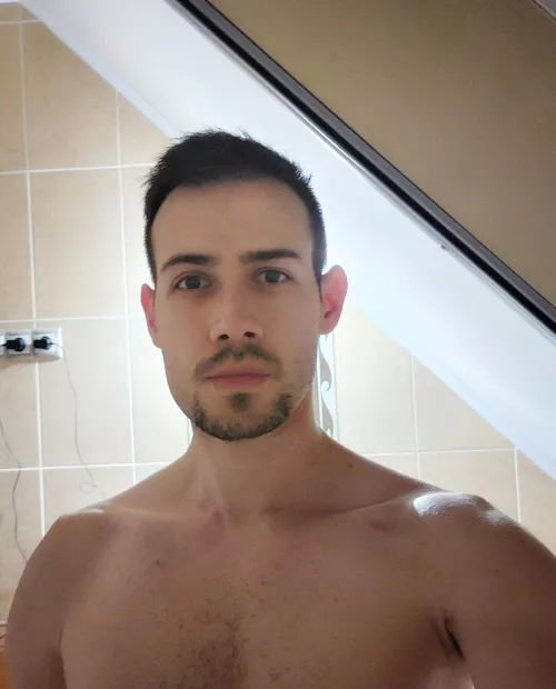 Would you date me? by danythest2