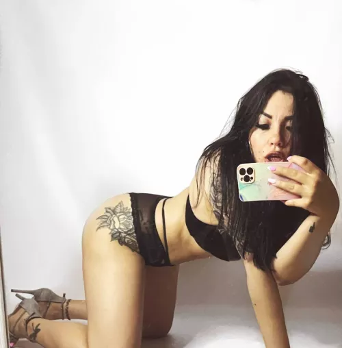 Would you like to see me from behind? by lexy_sexycute