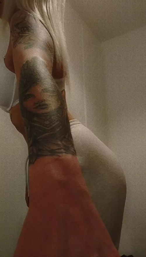 You should see my snapstory 🤭 by Decent-Swimmer-6189