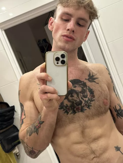 Young n hairy by AlphaJake23