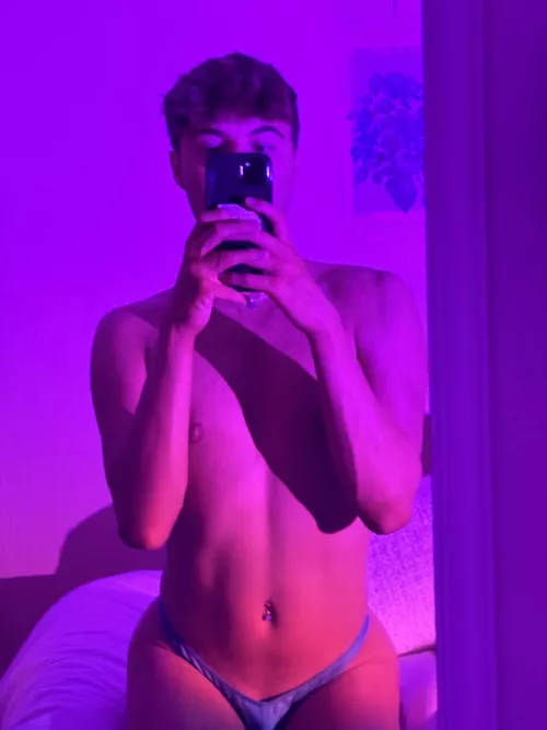 19 need a hot guy to destroy me hmu by hottest-person1418